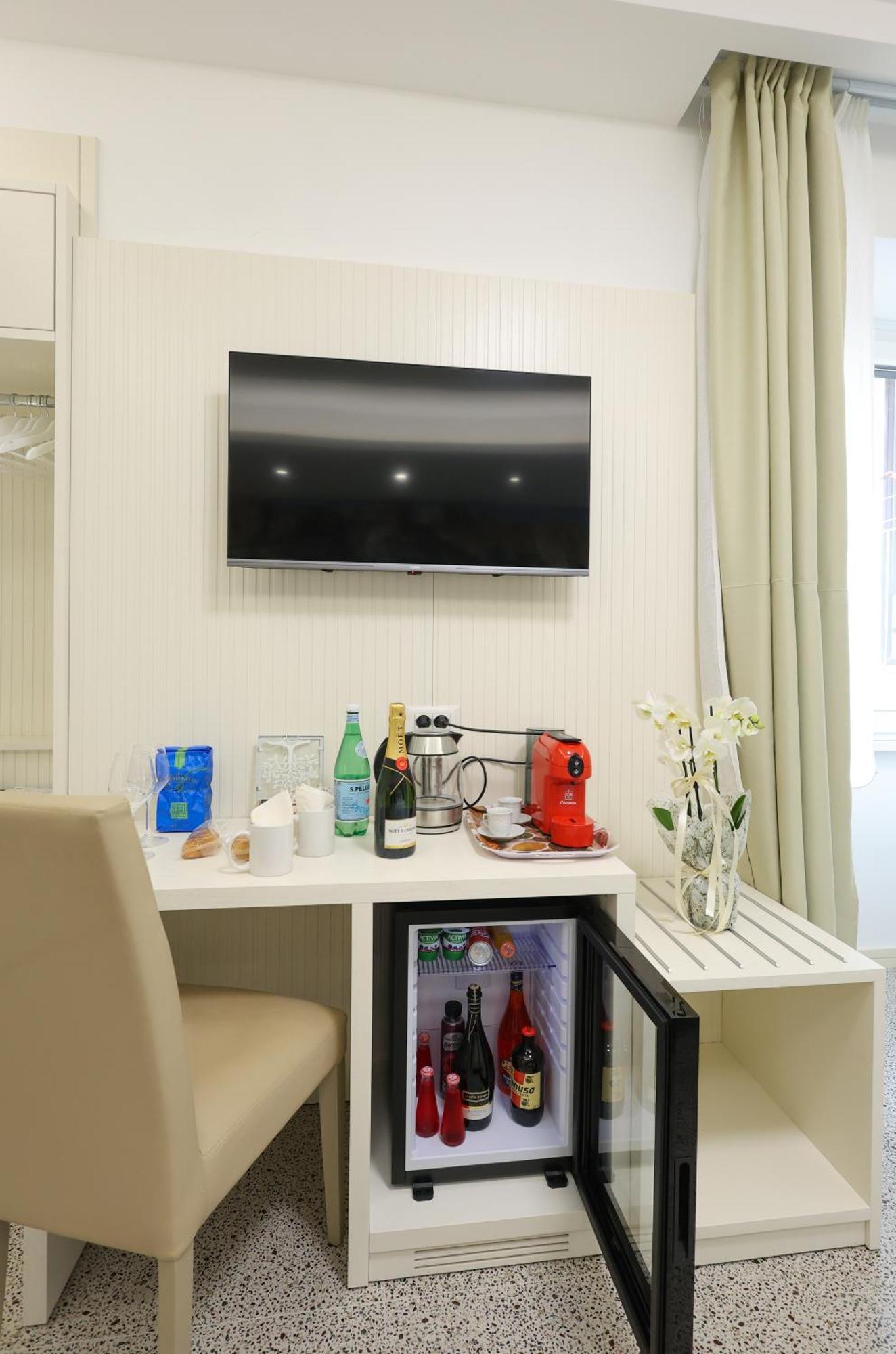 Nazzari B&B โตรเปอา ภายนอก รูปภาพ