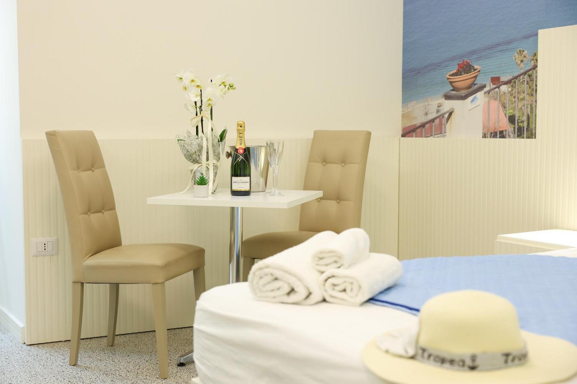 Nazzari B&B โตรเปอา ภายนอก รูปภาพ