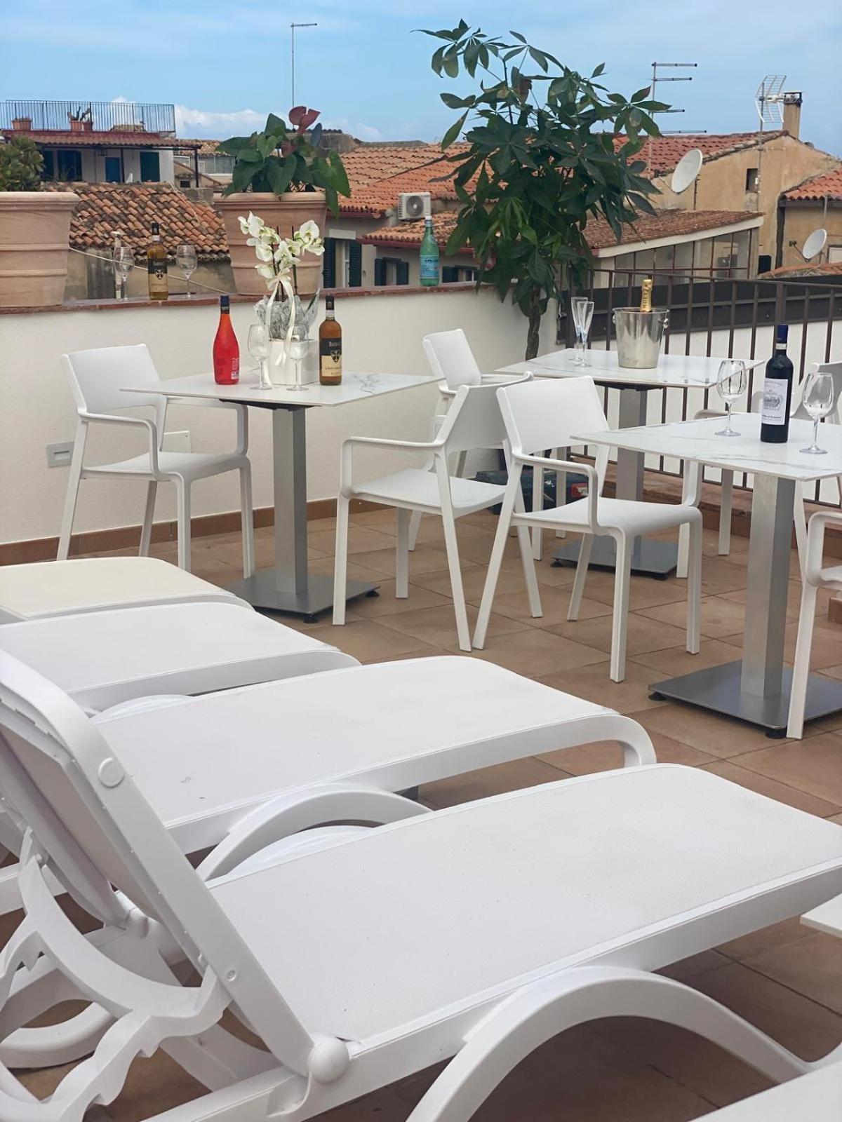 Nazzari B&B โตรเปอา ภายนอก รูปภาพ