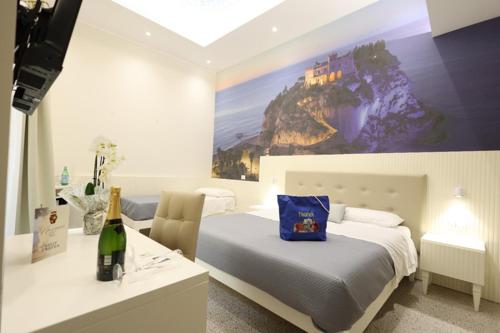 Nazzari B&B โตรเปอา ภายนอก รูปภาพ